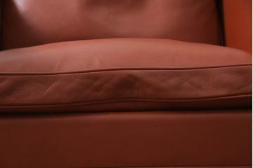 中古　美品　FREDERICIA(フレデリシア)　ボーエ・モーエンセン　ウィングバックのデザインが美しいオットマン付きチェア(ウイングバック、一人掛けソファ、椅子、イス、アームチェア、フットスツール、1Pチェア、北欧)(定価約150万円)(R-059912)