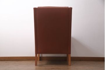 中古　美品　FREDERICIA(フレデリシア)　ボーエ・モーエンセン　ウィングバックのデザインが美しいオットマン付きチェア(ウイングバック、一人掛けソファ、椅子、イス、アームチェア、フットスツール、1Pチェア、北欧)(定価約150万円)(R-059912)