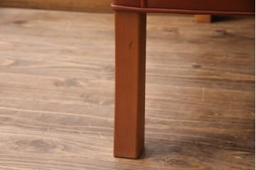 中古　美品　FREDERICIA(フレデリシア)　ボーエ・モーエンセン　ウィングバックのデザインが美しいオットマン付きチェア(ウイングバック、一人掛けソファ、椅子、イス、アームチェア、フットスツール、1Pチェア、北欧)(定価約150万円)(R-059912)