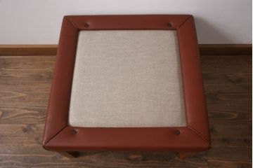 中古　美品　FREDERICIA(フレデリシア)　ボーエ・モーエンセン　ウィングバックのデザインが美しいオットマン付きチェア(ウイングバック、一人掛けソファ、椅子、イス、アームチェア、フットスツール、1Pチェア、北欧)(定価約150万円)(R-059912)