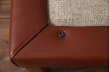 中古　美品　FREDERICIA(フレデリシア)　ボーエ・モーエンセン　ウィングバックのデザインが美しいオットマン付きチェア(ウイングバック、一人掛けソファ、椅子、イス、アームチェア、フットスツール、1Pチェア、北欧)(定価約150万円)(R-059912)