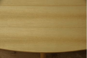 中古　美品　Cassina(カッシーナ)製　119　シンドバッド(SINDBAD)　ヴィコ・マジストレッティデザイン　別々に使用できるデザインが機能的なローテーブルセット(センターテーブル、サイドテーブル)(定価約41万円)(R-059914)
