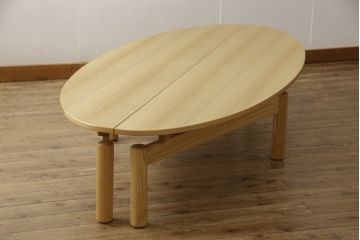 中古　美品　Cassina(カッシーナ)製　119　シンドバッド(SINDBAD)　ヴィコ・マジストレッティデザイン　別々に使用できるデザインが機能的なローテーブルセット(センターテーブル、サイドテーブル)(定価約41万円)(R-059914)
