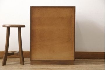 和製ビンテージ　手彫り　小箱のおまけ付き!!　草花のデザインが目を惹く小振りな彫刻入りチェスト(ヴィンテージ、小引き出し、引き出し)(R-059919)