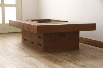 中古　美品　上手物　総ケヤキ(欅)材　重厚感のある極厚天板が魅力の関西火鉢(囲炉裏、長火鉢、ローテーブル)(R-059920)