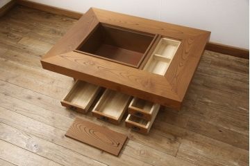 中古　美品　上手物　総ケヤキ(欅)材　重厚感のある極厚天板が魅力の関西火鉢(囲炉裏、長火鉢、ローテーブル)(R-059920)
