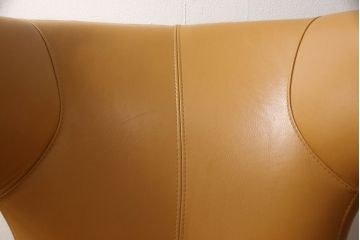 中古　美品　IDC大塚家具　Domicil(ドミシール)　ユニークなデザインが空間のアクセントになるレザーソファ(本革、一人掛けソファ、1P、1人掛け)(定価約16万円)(R-059930)