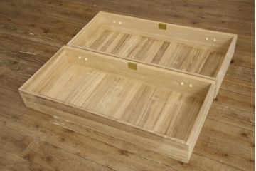 中古　国産　職人手造り　透かしの金具が素敵な総桐箪笥(並厚、総桐たんす、着物箪笥、和タンス、衣装箪笥)(R-059933)
