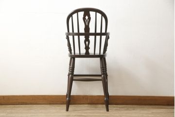 中古　美品　松本民芸家具　洋風のクラシカルなデザインが美しい子ども用ウィンザーチェア(アームチェア、板座チェア、子ども椅子、イス、チャイルドチェア、ウインザーチェア)(R-059934)