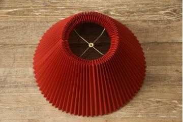 ヴィンテージ照明　松本民芸家具　絶版品　激レア!赤いシェードが空間のアクセントになるB型フロアスタンド(スタンドライト、フロアライト、照明、ビンテージ)(R-059935)