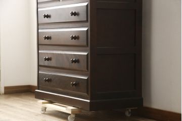 中古　北海道民芸家具　HM533　和洋どちらのインテリアにも合わせやすいチェスト(定価約25万円)(タンス、整理箪笥、引き出し)(R-059939)