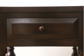 中古　超美品　松本民芸家具　ワンランク上の贅沢な空間にぴったりな風格漂うナイト卓子(サイドテーブル、ナイトテーブル、コーヒーテーブル)(R-059940)