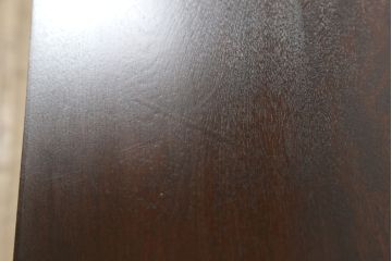 中古　超美品　松本民芸家具　ワンランク上の贅沢な空間にぴったりな風格漂うナイト卓子(サイドテーブル、ナイトテーブル、コーヒーテーブル)(R-059941)