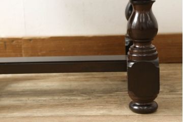 中古　超美品　松本民芸家具　ワンランク上の贅沢な空間にぴったりな風格漂うナイト卓子(サイドテーブル、ナイトテーブル、コーヒーテーブル)(R-059941)