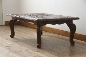 中古　伝統工芸　日光彫り　あふれるような草花の彫りが華やかな座卓(サイドテーブル、センターテーブル、花台)(R-059961)