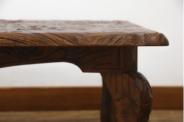 中古　伝統工芸　日光彫り　あふれるような草花の彫りが華やかな座卓(サイドテーブル、センターテーブル、花台)(R-059961)