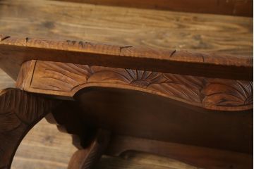 中古　伝統工芸　日光彫り　あふれるような草花の彫りが華やかな座卓(サイドテーブル、センターテーブル、花台)(R-059961)