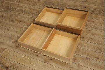 中古　美品　松本民芸家具　立体的なデザインが目を引くA型脇棚(サイドチェスト、引き出し)(定価約13万8千円)(R-059962)
