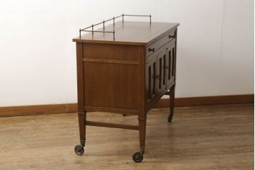 中古　DREXEL HERITAGE(ドレクセルヘリテイジ)　Triune(トライユン)　クラシカルな雰囲気が素敵なキャスター付きワゴン(サービス台、サイドボード、サイドキャビネット、サーバー)(R-059963)