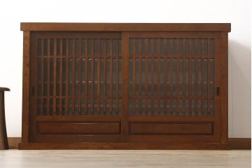 中古　美品　総欅(ケヤキ)材　和モダンな雰囲気を醸し出す水屋箪笥サイドボード(サイドキャビネット、食器棚、戸棚、収納棚)(R-059969)