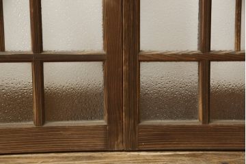 和製アンティーク　木枠のデザインが昭和な雰囲気を醸し出すガラス窓2枚セット(ガラス戸、引き戸、建具)(R-059977)