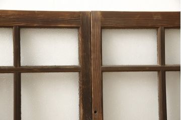 和製アンティーク　木枠のデザインが昭和な雰囲気を醸し出すガラス窓2枚セット(ガラス戸、引き戸、建具)(R-059978)