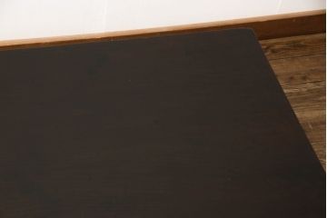 和製ビンテージ 　杉材　天板一枚板　天板や脚のデザインが凝っているコンテンポラリーデザインの座卓(ヴィンテージ、ローテーブル)(R-059982)