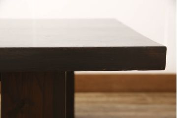和製ビンテージ 　杉材　天板一枚板　天板や脚のデザインが凝っているコンテンポラリーデザインの座卓(ヴィンテージ、ローテーブル)(R-059982)