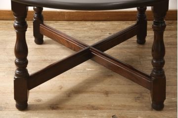 中古　美品　特注品　松本民芸家具　クラシカルな雰囲気が漂うE型ラウンドテーブル(丸テーブル、ダイニングテーブル、2人掛け)(R-059984)