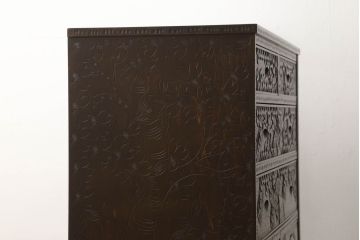 中古　軽井沢彫り　満開の桜の彫りが見事なサイドチェスト(小箪笥、整理タンス、収納たんす、引き出し)(R-060010)