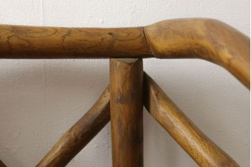 中古　レア　高級輸入家具　ドイツ　重厚で見た目よりしっかり!　自然の木材の形をそのまま活かした丸太チェア(丸太イス、木製チェア、ダイニングチェア、アームチェア、板座チェア、椅子)(R-060012)
