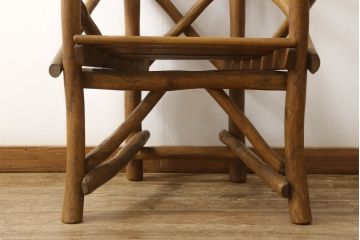 中古　レア　高級輸入家具　ドイツ　重厚で見た目よりしっかり!　自然の木材の形をそのまま活かした丸太チェア(丸太イス、木製チェア、ダイニングチェア、アームチェア、板座チェア、椅子)(R-060012)