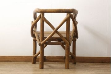 中古　レア　高級輸入家具　ドイツ　重厚で見た目よりしっかり!　自然の木材の形をそのまま活かした丸太チェア(丸太イス、木製チェア、ダイニングチェア、アームチェア、板座チェア、椅子)(R-060012)