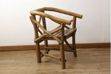 中古　レア　高級輸入家具　ドイツ　重厚で見た目よりしっかり!　自然の木材の形をそのまま活かした丸太チェア(丸太イス、木製チェア、ダイニングチェア、アームチェア、板座チェア、椅子)(R-060014)