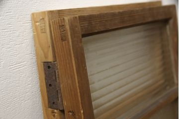 和製アンティーク　モールガラスとダイヤガラスがレトロな雰囲気を醸し出す小窓2枚セット(ガラス扉、建具)(R-060023)