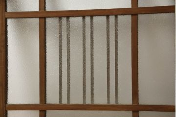 和製アンティーク　木枠のデザインが昭和な雰囲気を醸し出すガラス窓2枚セット(ガラス戸、引き戸、建具)(R-060027)