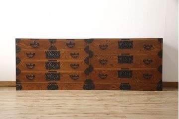 中古　岩谷堂箪笥　台輪付き　並べてローチェストとしても使える、2way重ね箪笥(引き出し、和タンス、収納箪笥、衣装タンス、上下バラ売り可能)(R-060031)