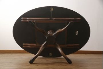 中古　美品　イギリス高級家具　MAITLAND SMITH(メートランドスミス)　天板の杢目と脚先まで凝ったつくりが目を引くダイニングテーブル(エクステンションテーブル、ラウンドテーブル、4人掛け、6人掛け)(定価約100万円)(R-060034)