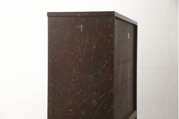 中古　美品　伝統工芸　軽井沢彫り　和モダンな雰囲気漂う本箱(収納棚、戸棚、ブックケース、書棚、飾り棚、キャビネット)(R-060035)
