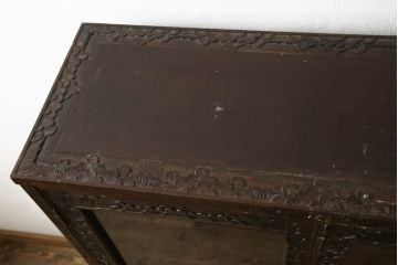 中古　美品　伝統工芸　軽井沢彫り　和モダンな雰囲気漂う本箱(収納棚、戸棚、ブックケース、書棚、飾り棚、キャビネット)(R-060035)