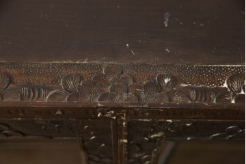 中古　美品　伝統工芸　軽井沢彫り　和モダンな雰囲気漂う本箱(収納棚、戸棚、ブックケース、書棚、飾り棚、キャビネット)(R-060035)