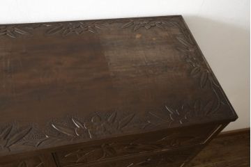 中古　伝統工芸　職人技が光る軽井沢彫りのチェスト(衣装箪笥、和タンス、引き出し)(R-060036)