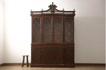 中古　希少!!　MAITLAND SMITH(メートランドスミス)　緻密なデザインが目を惹く2段重ねキャビネット(収納棚、戸棚、食器棚、カップボード)(定価約250万円)(R-060037)