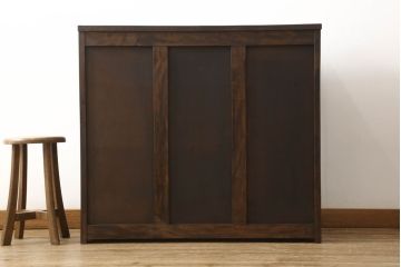 中古　美品　軽井沢彫り　桜の意匠が見事な職人技が光る収納棚(サイドキャビネット、サイドボード、茶箪笥、飾り棚)(R-060049)