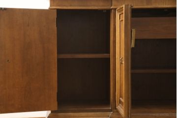 アメリカヴィンテージ　DREXEL HERITAGE(ドレクセルヘリテイジ)　アメリカモデル　マホガニー材を使用したクラシカルな佇まいのサイドボード(ビンテージ、サイドキャビネット、リビングボード、収納棚、戸棚)(R-060052)