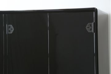 中古　美品　香川漆器　蒟醤(きんま)塗り　美しい艶が魅力!格調高い空間演出に活躍するワードローブ(衣装箪笥、和タンス、キャビネット)(定価推定約140万円)(R-060053)
