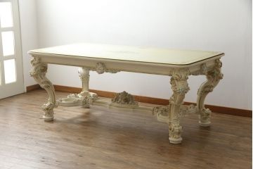 中古　イタリア高級家具　SILIK(シリック)　ロココ調　細部まで凝った装飾が目を引くダイニングテーブル(4人掛け、6人掛け)(R-060054)