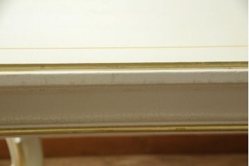 中古　イタリア高級家具　SILIK(シリック)　ロココ調　細部まで凝った装飾が目を引くダイニングテーブル(4人掛け、6人掛け)(R-060054)