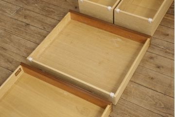 中古　DREXEL HERITAGE(ドレクセルヘリテイジ)　Triune(トライユン)　モダンクラシックなデザインがステキなニーホールデスク(両袖デスク、机、ワークデスク、在宅用、在宅ワーク用)(定価約41万円)(R-060066)