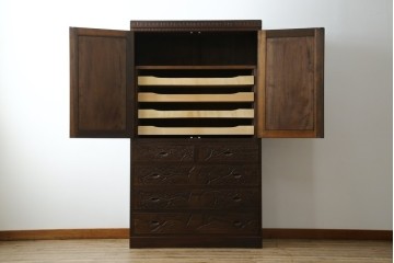 ★J様専用・決済用★中古　美品　伝統工芸　軽井沢彫り　満開の桜の彫刻が見事な衣装盆付きの重ね箪笥　(R-060068)